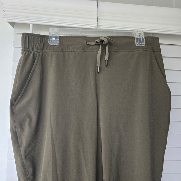 Eddie Bauer Women's Escapelite Jogger Pants Green Sz Large Petite - Picture 6 of 13